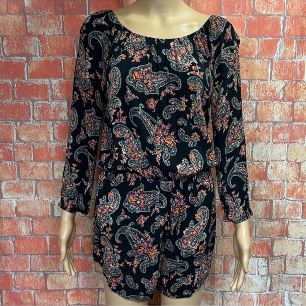 LA Hearts Black Crinkle Floral‎ Paisley Romper